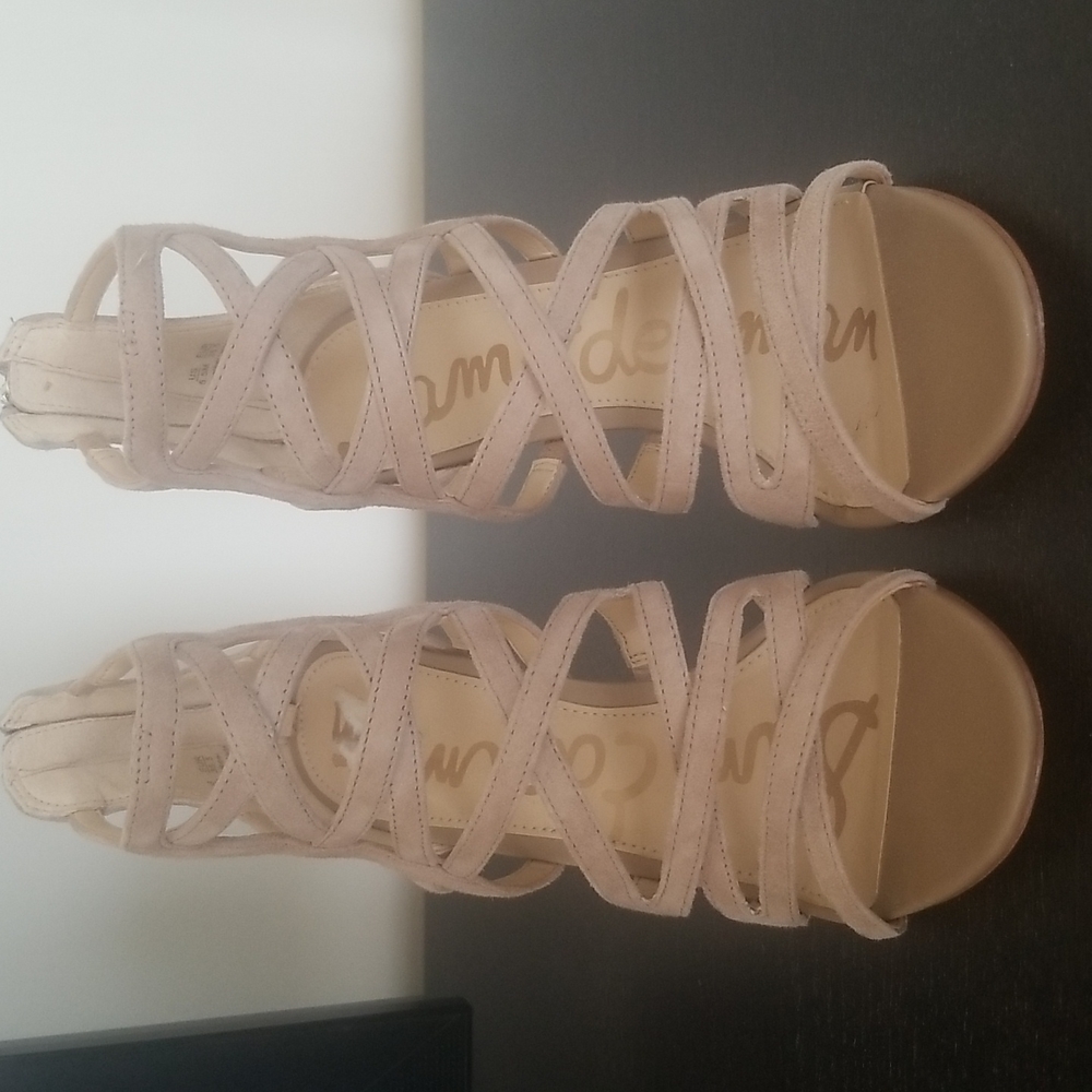 Sam Edelman Nude Sued heels